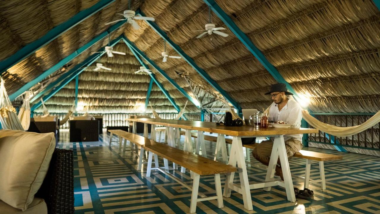 Jungle Lodge Tikal Hostal Extérieur photo