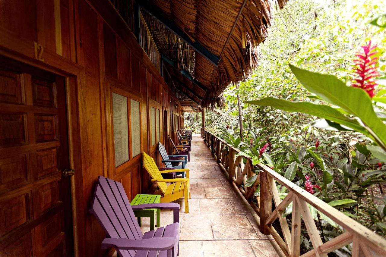 Jungle Lodge Tikal Hostal Extérieur photo