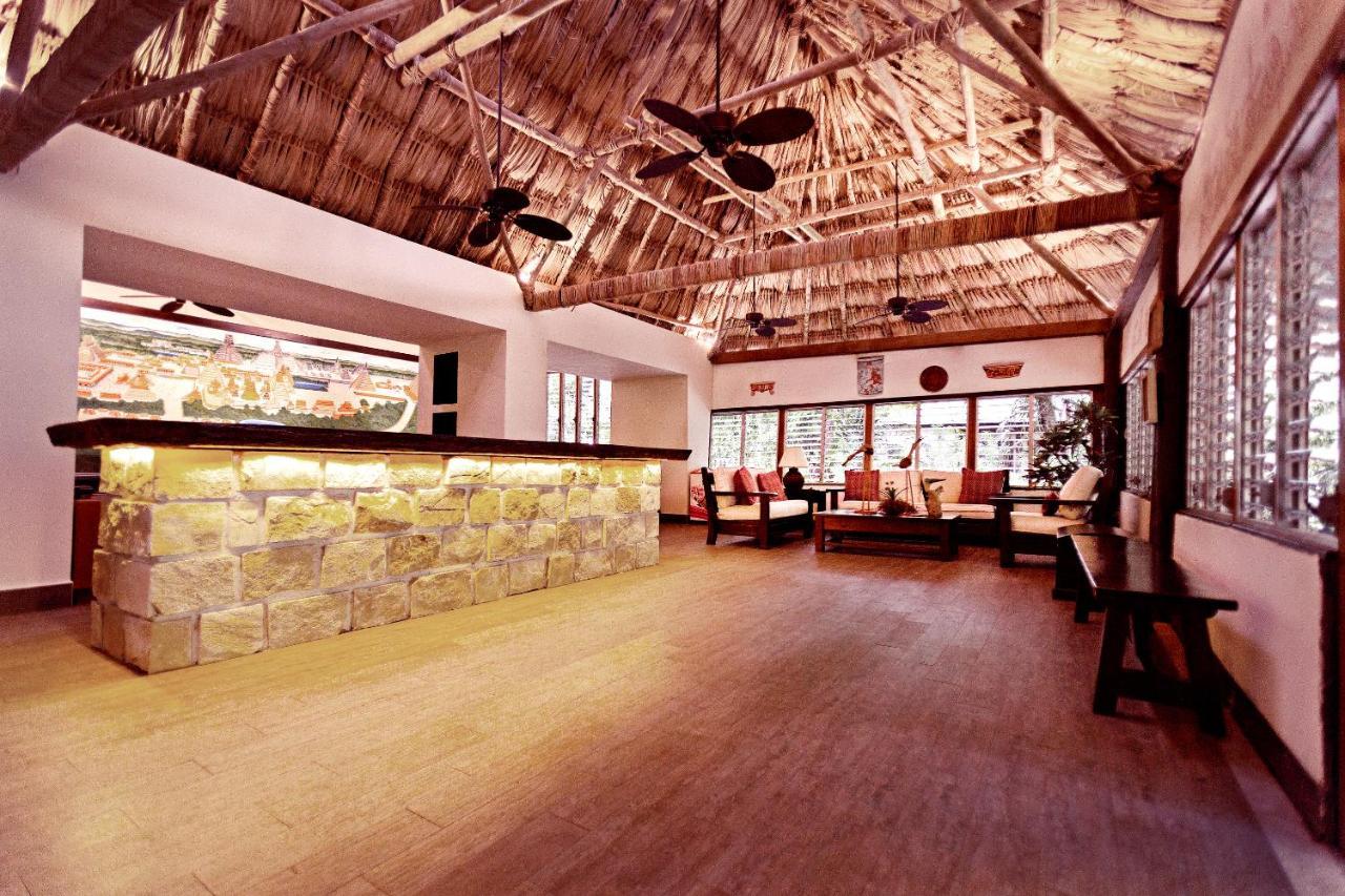Jungle Lodge Tikal Hostal Extérieur photo