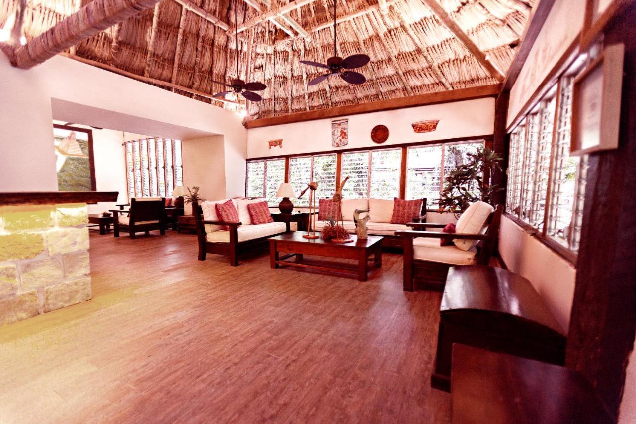 Jungle Lodge Tikal Hostal Extérieur photo